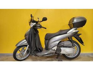 VENDO HONDA SH 300 I (2006 - 10) USATA A MILANO (CODICE 9665742) - MOTO.IT