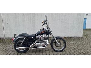 HARLEY-DAVIDSON SPORTY 883