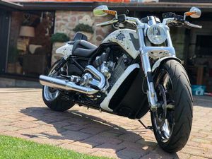 HARLEY-DAVIDSON V ROD MUSCLE 260 AIR RIDE VROD