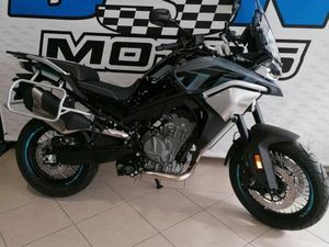 CF MOTO MT 800 SPORT DE DÉMONSTRATION 155/MOIS DSN MOTOS