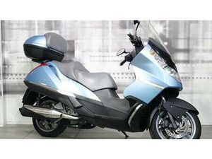 VENDO APRILIA ATLANTIC 500 (2001 - 02) USATA A CASALGRASSO (CODICE 9671548) - MOTO.IT