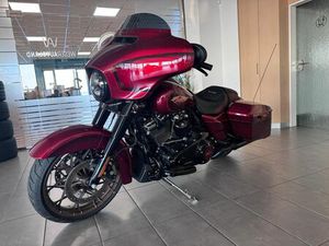 HARLEY-DAVIDSON STREET GLIDE SPECIAL 120TH ANNIVERSARY 1.HAND