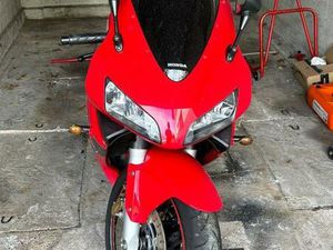 HONDA CBR600-RR
