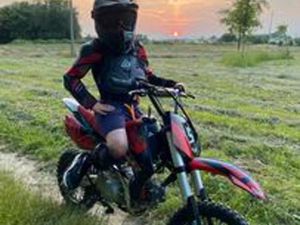 MOTO BAMBINO PIT BIKE