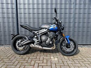 TRIUMPH TRIDENT 660