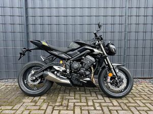 TRIUMPH STREET TRIPLE 765 RS
