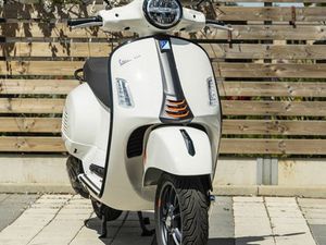 VESPA GTS 125 SUPER SPORT - SUPER EXTRA SLEVA 26.000KČ