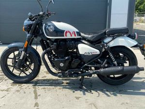 ROYAL ENFIELD SHOTGUN 650 - DEMO