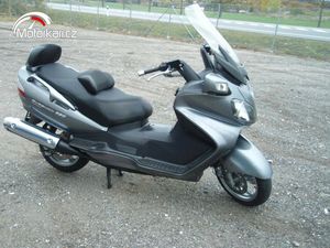 SUZUKI BURGMAN 650 EXECUTIVE , HEZKÉ , 3.MAJITEL