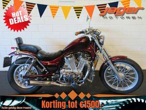 SUZUKI VS 700 INTRUDER ZEER FRAAI!! ROOD