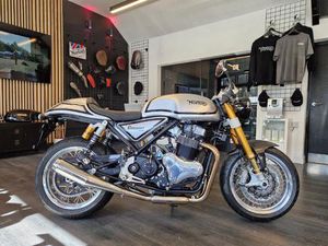 NORTON COMMANDO 961 CAFÉ RACER 961 CC