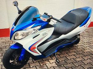 SUZUKI BURGMAN 400 SONDERMODELL