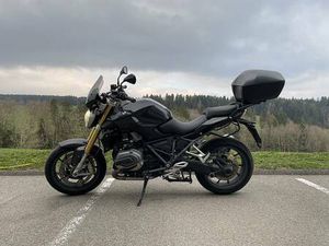 BMW R1200R LC ABS NOIR EN SUPER ÉTAT