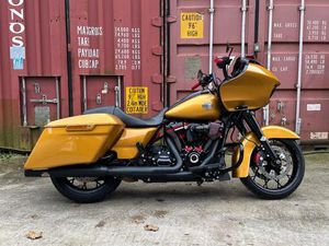 HARLEY-DAVIDSON ROAD GLIDE SPECIAL 144CI MOTORUMBAU