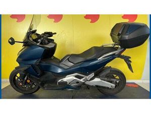 VENDO HONDA FORZA 750 DCT URBAN (2021 - 24) USATA A COMO (CODICE 9678956) - MOTO.IT