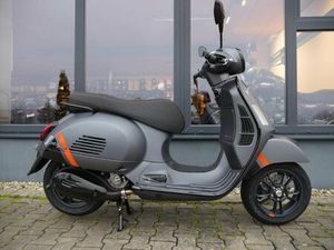 VESPA GTS 300 SUPER SPORT