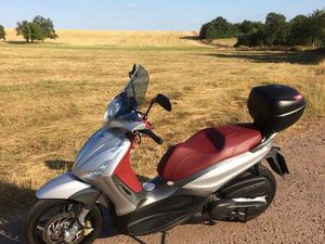 PIAGGIO BEVERLY 350 IE SPORT TOURING TÜV NEU!