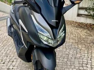 HONDA FORZA 350 IRREPREENSÍVEL CHARNECA DE CAPARICA E SOBREDA