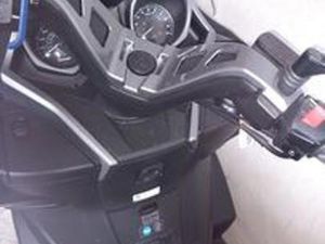 KAWASAKI J300 - 2020