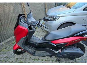 N-MAX 125 CANTON TESSIN -