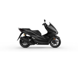 HONDA PCX125 ČIERNA