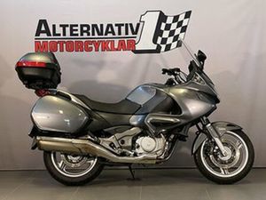 HONDA NT700VA - ALTERNATIV 1 MC (KJB779) - BYTBIL.COM ◊