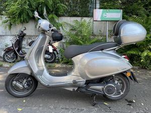 VESPA ELETTRICA 45 KM/H BIS ZU 100 KM REICHWEITE