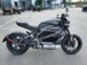 S ONE - ESITTELYPYÖRÔ 36 KK TAKUULLA.