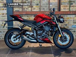 NEW TRIUMPH STREET TRIPLE 765 RS FOR SALE IN MAIDSTONE