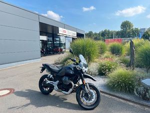 MOTO GUZZI V85 STRADA