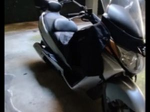 SUZUKI BURGMAN AN 400