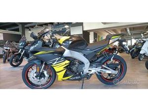 APRILIA RS 125 €5 2025 VENOM YELLOW