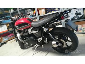 TRIUMPH SPEED TWIN 1200