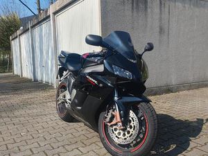 HONDA CBR1000RR FIREBLADE