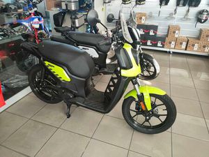 VENDO FANTIC MOTOR ISSIMO CITY L1 (2023 - 25) NUOVA A CERNUSCO LOMBARDONE (CODICE 9682077) - MOTO.IT