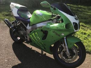 VEND KAWASAKI ZX-750R NINJA