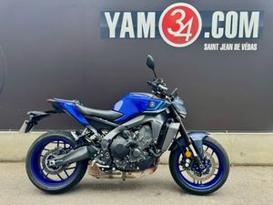 YAMAHA MT-09 35 KW Y-AMT 2024 900 CM3 | MOTO ROADSTER | 1 125 KM | BLEU | 34130 MAUGUIO