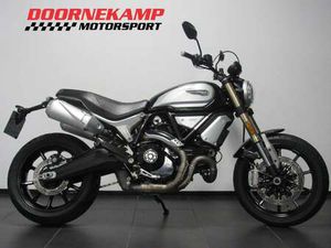 DUCATI SCRAMBLER 1100 ZWART