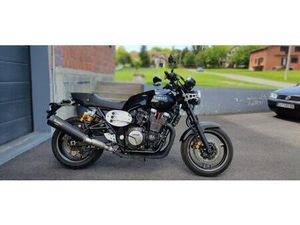 YAMAHA XJR1300, 2016 GOD.