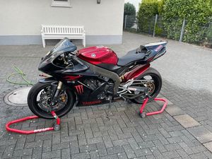 YAMAHA R1 RN12