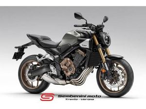 VENDO HONDA CB 650 R E-CLUTCH (2024 - 25) NUOVA A VERONA (CODICE 9693619) - MOTO.IT