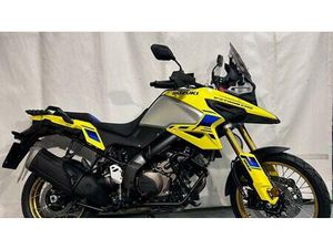 VENDO SUZUKI V-STROM 1050DE (2023 - 24) USATA A ROSTA (CODICE 9210088) - MOTO.IT