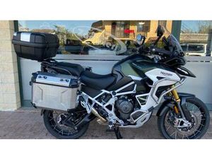 VENDO TRIUMPH TIGER 1200 RALLY EXPLORER (2022 - 23) USATA A GAVI (CODICE 9695040) - MOTO.IT