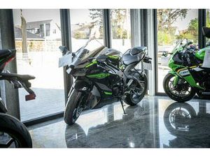 KAWSAKI ZX 10 R NINJA