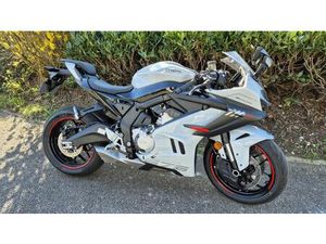CF MOTO 675 SR R 2025 675 CM3 | MOTO SPORTIVE | 1 126 KM | GRIS | 54200 DOMMARTIN LES TOUL