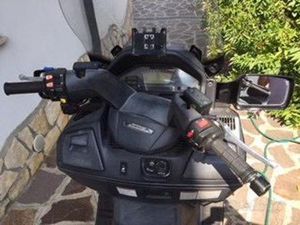 SUZUKI BURGMAN 650 - 2001