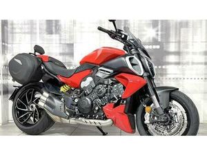 VENDO DUCATI DIAVEL V4 (2023 - 25) USATA A CASALGRASSO (CODICE 9697261) - MOTO.IT