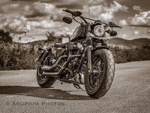 HARLEY DAVIDSON FORTY EIGHT XL1200X CUSTOM, 2016 GOD.