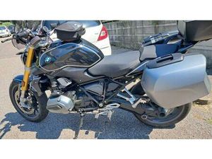 VENDO BMW R 1200 R BLACK EDITION (2017 - 18) USATA A VERONA (CODICE 9697671) - MOTO.IT