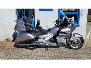 VENDO HONDA GL 1800 GOLD WING (2012 - 17) USATA A NOVARA (CODICE 9699290) - MOTO.IT